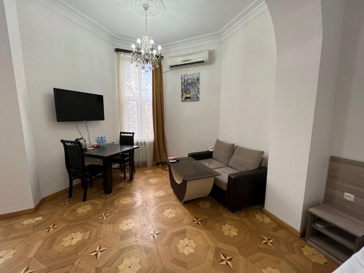 Olive Hotel Jerevan Exteriér fotografie